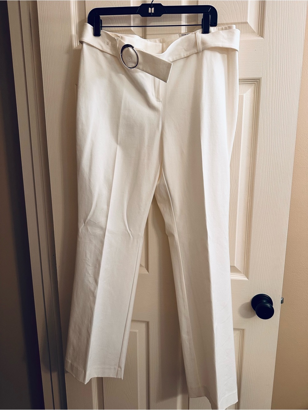 ALFANI NWT rouge romance bright white Women’s Pants with Belt - White Trousers
